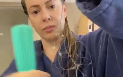 Covid e stress colpiscono i capelli delle star